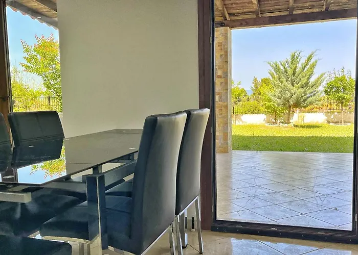 Vila Granari Areta Pefkochori